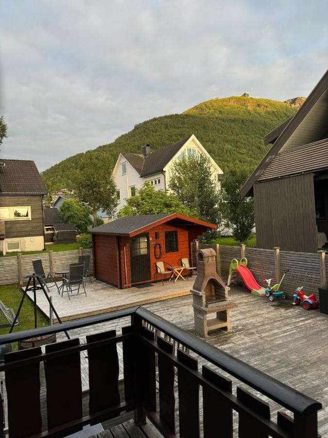 Very Centrally Located Apartment With Free Parking Tromso Exterior photo