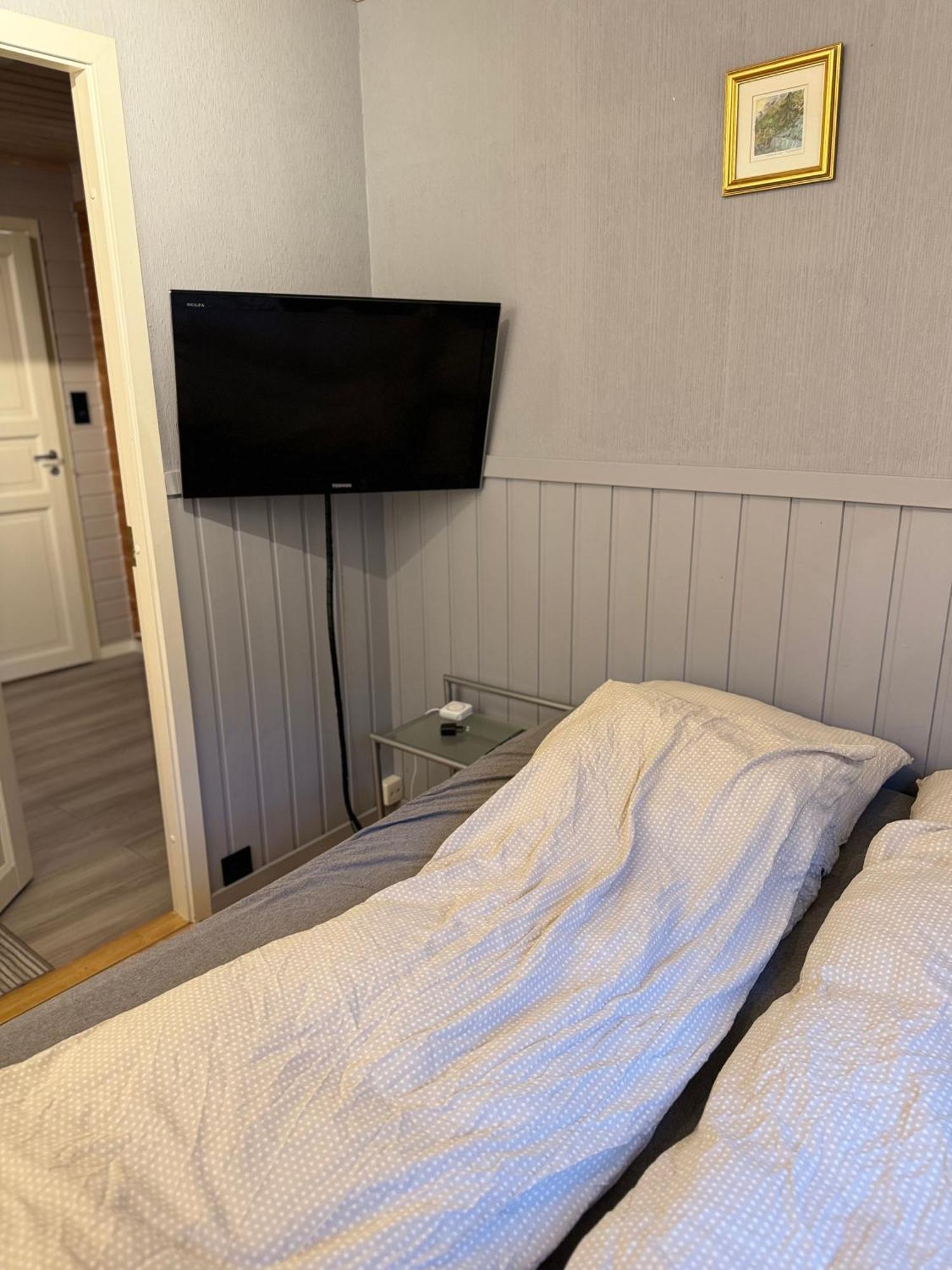 Very Centrally Located Apartment With Free Parking Tromso Exterior photo